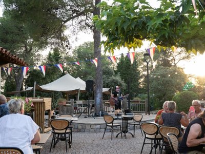 Cliquez pour découvrir toutes les photos de l'ÉTABLISSEMENT ! camping RCN Domaine De La Noguière photo 16