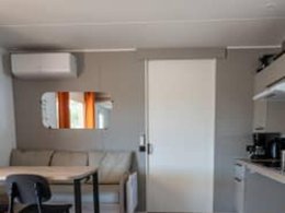 Camping Pas Cher vous présente avec son site Officiel campingpascher.fr, le Camping RCN Domaine De La Noguière classé 4 étoiles, situé sur la commune de Le Muy dans le département Var (Provence Alpes Côte D'azur) en France. Le camping RCN Domaine De La Noguière, vous présente un hébergement de type mobil-home de 33 m² pour 1 personne. Le camping RCN Domaine De La Noguière vous propose du sam. 12 septembre au sam. 19 septembre 2026 pour 7 nuits à 609€. Cette location propose 137 dates différentes pour réserver votre séjour. Découvrez également les 12 autres gammes d'hébergements du camping. Les Avis clients pour le Camping RCN Domaine De La Noguière sont excellents avec une note moyenne de 8 sur 10. MerÉtang, Piscine extérieure, Animation enfants, Animations familiales, Aire de jeux enfants, Ping-pong, Pétanque, Terrain de football, Bar, Restaurant, Épicerie,... En savoir plus : cliquez-ICI.