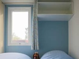 Camping Pas Cher vous présente avec son site Officiel campingpascher.fr, le Camping RCN Domaine De La Noguière classé 4 étoiles, situé sur la commune de Le Muy dans le département Var (Provence Alpes Côte D'azur) en France. Le camping RCN Domaine De La Noguière, vous présente un hébergement de type mobil-home avec climatisation. Le camping RCN Domaine De La Noguière vous propose du sam. 12 septembre au sam. 19 septembre 2026 pour 7 nuits à 616€. Cette location propose 137 dates différentes pour réserver votre séjour. Découvrez également les 12 autres gammes d'hébergements du camping. Les Avis clients pour le Camping RCN Domaine De La Noguière sont excellents avec une note moyenne de 8 sur 10. MerÉtang, Piscine extérieure, Animation enfants, Animations familiales, Aire de jeux enfants, Ping-pong, Pétanque, Terrain de football, Bar, Restaurant, Épicerie,... En savoir plus : cliquez-ICI.