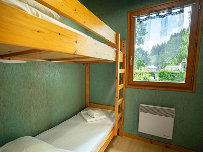 Cliquez pour découvrir toutes les photos de l'HÉBERGEMENT ! chalet - De L'Île Du Chéran photo 8