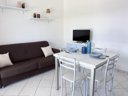 Cliquez pour découvrir toutes les photos de l'HÉBERGEMENT ! bungalow - camping Airone Bianco Residence Village photo 2