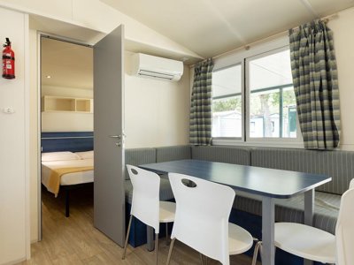 Cliquez pour découvrir toutes les photos de l'HÉBERGEMENT ! mobil-home - Classe photo 3
