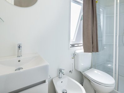 Cliquez pour découvrir toutes les photos de l'HÉBERGEMENT ! mobil-home - Classe photo 6