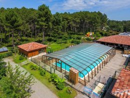 Camping Pas Cher vous présente avec son site Officiel campingpascher.fr, le CampingLandes Océanes classé 4 étoiles, situé sur la commune de Léon dans le département Landes (Aquitaine) en France. Le camping Landes Océanes vous propose un hébergement de type mobil-home de 35 m² pour 2 personnes (télévision). L'établissement vous propose 5 autres types d'hébergements. Découvrez tous nos séjours à petits prix dans la commune et aux alentours de Léon du département : Landes (Aquitaine). Les Avis clients pour le CampingLandes Océanes sont excellents avec une note moyenne de 8 sur 10. Piscine chauffée, Piscine couverte, Animations familiales, Club enfants, Aire de jeux enfants, Baby-foot, Canoë-kayak, Centre équestre, Cyclisme, Golf, Parcours sportif, Ping-pong, Pétanque, Terrain multisports, Bar, Dépôt de pain, Pizzeria, Plats à emporter, Snack/Bar,... En savoir plus : cliquez-ICI.