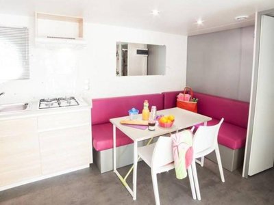 Cliquez pour découvrir toutes les photos de l'HÉBERGEMENT ! mobil-home - Bon Port photo 2