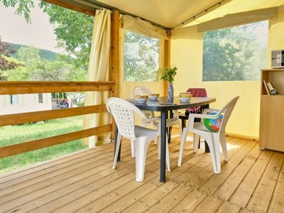 Cliquez pour découvrir toutes les photos de l'HÉBERGEMENT ! bungalow toilé - Ludo Parc Pausado photo 7