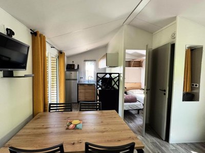Cliquez pour découvrir toutes les photos de l'HÉBERGEMENT ! mobil-home - Les Brillas photo 2