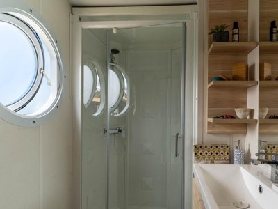Cliquez pour découvrir toutes les photos de l'HÉBERGEMENT ! mobil-home - Slow Village Les Ponts-de-Cé photo 9