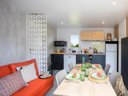 Cliquez pour découvrir toutes les photos de l'HÉBERGEMENT ! mobil-home - camping Slow Village Les Ponts-de-Cé photo 2
