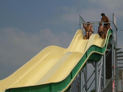 Cliquez pour découvrir toutes les photos de l'ÉTABLISSEMENT ! camping Le Lac Des Varennes photo 5