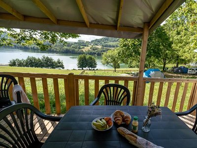 Cliquez pour découvrir toutes les photos de l'HÉBERGEMENT ! mobil-home - Flower Du Lac Du Causse photo 2