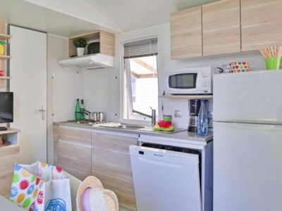 Cliquez pour découvrir toutes les photos de l'HÉBERGEMENT ! mobil-home - Le Petit Rocher photo 2