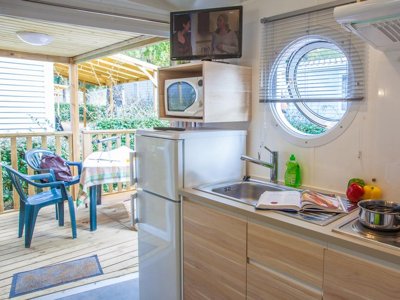 Cliquez pour découvrir toutes les photos de l'HÉBERGEMENT ! mobil-home - Le Petit Rocher photo 2