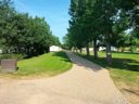 Camping Pas Cher vous présente avec son site Officiel campingpascher.fr, le Camping Au Vent Des Marais classé 2 étoiles, situé sur la commune de Longeville Sur Mer dans le département Vendée (Pays De La Loire) en France. Le camping Au Vent Des Marais, vous présente un hébergement de type mobil-home de 24 m². Le camping Au Vent Des Marais vous propose du sam. 22 août au sam. 29 août 2026 pour 7 nuits à 500€. Cette location propose 8 dates différentes pour réserver votre séjour. Découvrez également les 4 autres gammes d'hébergements du camping. Les Avis clients pour le Camping Au Vent Des Marais sont excellents avec une note moyenne de 8 sur 10. Piscine extérieure, Aire de jeux enfants, Baby-foot, Cyclisme, Ping-pong, Pétanque, Randonnée, Snack/Bar,... En savoir plus : cliquez-ICI.
