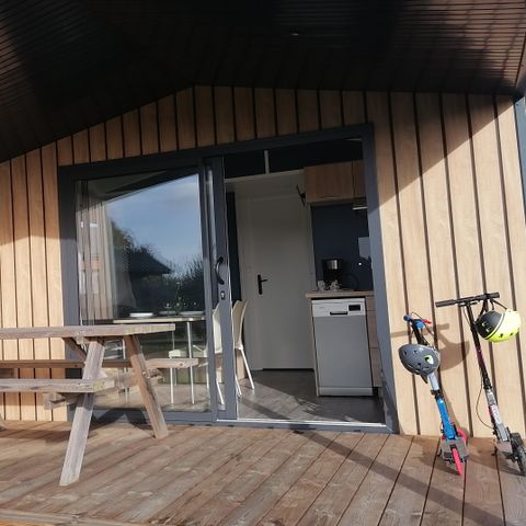 Cliquez pour découvrir toutes les photos de l'HÉBERGEMENT ! bungalow - De La Hechaie photo 2