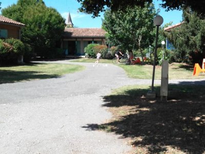 Cliquez pour découvrir toutes les photos de l'HÉBERGEMENT ! chalet - Des Berges Du Gers photo 4