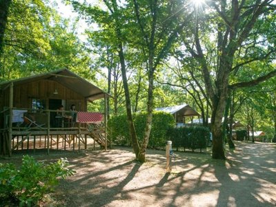 Cliquez pour découvrir toutes les photos de l'ÉTABLISSEMENT ! camping Sites Et Paysages - Les Hirondelles photo 7