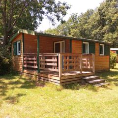 Camping Pas Cher vous présente avec son site Officiel campingpascher.fr, le Camping OAKi classé 3 étoiles, situé sur la commune de Mesnard La Barotiere dans le département Vendée (Pays De La Loire) en France. Le camping OAKi vous propose un hébergement de type mobil-home de 24 m² (télévision). L'établissement vous propose 9 autres types d'hébergements. Découvrez tous nos séjours à petits prix dans la commune et aux alentours de Mesnard La Barotiere du département : Vendée (Pays De La Loire). Les Avis clients pour le Camping OAKi sont excellents avec une note moyenne de 8 sur 10. Lac, Aire de jeux enfants, Canoë-kayak, Cyclisme, Ping-pong, Pétanque, Randonnée, Bureau de tabac, Dépôt de pain, Supermarché,... En savoir plus : cliquez-ICI.