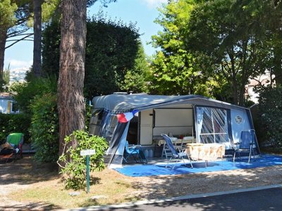 Cliquez pour découvrir toutes les photos de l'ÉTABLISSEMENT ! camping Les Cigales photo 5