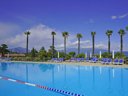 Camping Pas Cher vous présente avec son site Officiel campingpascher.fr, le Camping Onda Blu classé 4 étoiles, situé sur la commune de Manerba Del Garda dans le département Brescia (Lombardie) en Italie. Le camping Onda Blu, vous présente un hébergement de type appartement de 28 m² pour 5 personnes avec climatisation et télévision. Le camping Onda Blu vous propose du dimanche 27 septembre au dimanche 04 octobre 2026 pour 7 nuits à 1139€. Cette location propose 8 dates différentes pour réserver votre séjour. Découvrez également les 6 autres gammes d'hébergements du camping. Lac, Piscine extérieure, Aire de jeux enfants, Cyclisme, Paddle, Ping-pong, Randonnée, Bar, Dépôt de pain, Pizzeria, Restaurant,... En savoir plus : cliquez-ICI.
