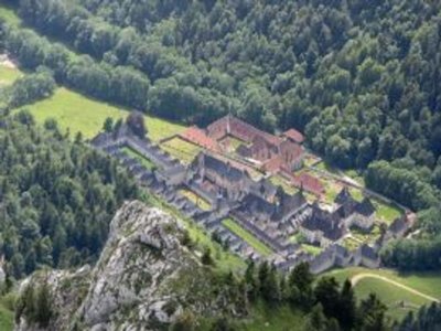 Cliquez pour découvrir toutes les photos de l'ÉTABLISSEMENT ! camping Le Balcon De Chartreuse photo 22