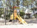 Camping Pas Cher vous présente avec son site Officiel campingpascher.fr, la Résidence Odalys Référence Bleu Océan classé 3 étoiles, située sur la commune de Moliets dans le département Landes (Aquitaine) en France. La résidence Odalys Référence Bleu Océan, vous présente un hébergement de type appartement de 47 m² pour 1 personne et télévision. La résidence Odalys Référence Bleu Océan vous proposeun séjour PAS CHER avec une REMISEdu sam. 20 juin au sam. 27 juin 2026, en promotion à -30% pour 7 nuits à 776,30 € au lieu de 1109,0 € soit une Économie de 332,70 €. Cette location propose 10 dates différentes pour réserver votre séjour. Découvrez également les 5 autres gammes d'hébergements de la résidence. MerÉtang, Piscine extérieure, Aire de jeux enfants, Canoë-kayak, Centre équestre, Court de tennis, Golf, Piscine,... En savoir plus : cliquez-ICI.