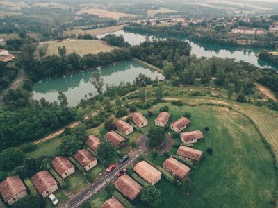 Cliquez pour découvrir toutes les photos de l'ÉTABLISSEMENT ! camping Les Hameaux Des Lacs photo 14