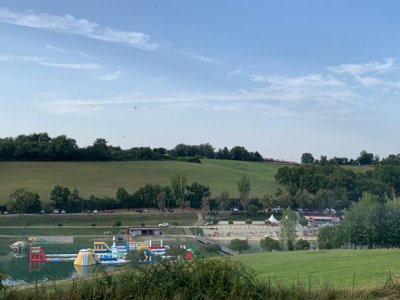 Cliquez pour découvrir toutes les photos de l'ÉTABLISSEMENT ! camping Les Hameaux Des Lacs photo 28