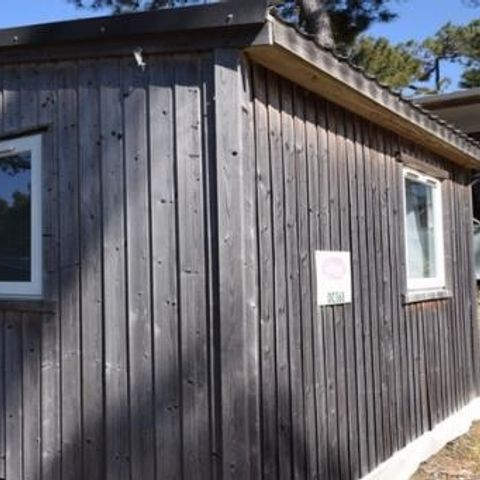 Cliquez pour découvrir toutes les photos de l'HÉBERGEMENT ! mobilhome - Parc De Loisirs Le Faillal photo 2
