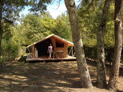 tente en toile et bois - La Cigaline photo 3