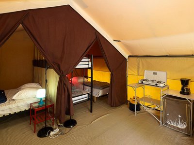 tente en toile et bois - La Cigaline photo 6