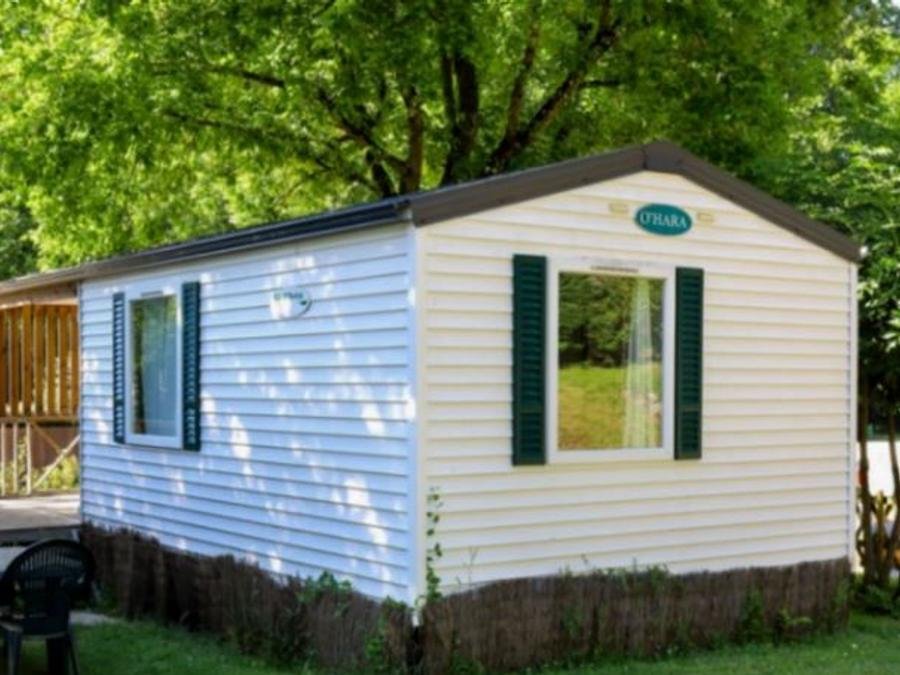 Camping Pas Cher vous présente avec son site Officiel campingpascher.fr, le Camping Paradis - Les Nobis D'Anjou classé 4 étoiles, situé sur la commune de Montreuil Bellay dans le département Maine-et-loire (Pays De La Loire) en France. Le camping Paradis - Les Nobis D'Anjou, vous présente un hébergement de type mobil-home de 20 m² et télévision. Le camping Paradis - Les Nobis D'Anjou vous propose du sam. 12 septembre au sam. 19 septembre 2026, en promotion à -11% pour 7 nuits à 169 € au lieu de 190,0 € soit une Économie de 21 €. Cette location propose 10 dates différentes pour réserver votre séjour. Découvrez également les 12 autres gammes d'hébergements du camping. Les Avis clients pour le Camping Paradis - Les Nobis D'Anjou sont excellents avec une note moyenne de 8 sur 10. Piscine chauffée, Piscine couverte, Animations familiales, Club enfants, Aire de jeux enfants, Baby-foot, Canoë-kayak, Cyclisme, Flipper, Ping-pong, Piscine, Pétanque, Randonnée, Trampoline, Dépôt de pain, Plats à emporter, Snack/Bar, Épicerie,... En savoir plus : cliquez-ICI.