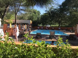 Camping Pas Cher vous présente avec son site Officiel campingpascher.fr, le Camping Val Roma Park classé 3 étoiles, situé sur la commune de Maureillas-las-ilas dans le département Pyrénées-orientales (Languedoc Roussillon) en France. Le camping Val Roma Park, vous présente un hébergement de type mobil-home de 22 m². Le camping Val Roma Park vous propose du sam. 13 juin au sam. 20 juin 2026 pour 7 nuits à 150€. Cette location propose 9 dates différentes pour réserver votre séjour. Découvrez également les 2 autres gammes d'hébergements du camping. Les Avis clients pour le Camping Val Roma Park sont de 7 sur 10. Piscine extérieure, Animations familiales, Aire de jeux enfants, Baby-foot, Cyclisme, Ping-pong, Pétanque, Structure gonflable enfants, Terrain multisports, Bar, Dépôt de pain, Plats à emporter, Restaurant,... En savoir plus : cliquez-ICI.
