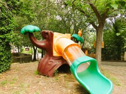 Camping Pas Cher vous présente avec son site Officiel campingpascher.fr, le Camping Val Roma Park classé 3 étoiles, situé sur la commune de Maureillas-las-ilas dans le département Pyrénées-orientales (Languedoc Roussillon) en France. Le camping Val Roma Park, vous présente un hébergement de type mobil-home et télévision. Le camping Val Roma Park vous proposeun séjour PAS CHER avec une REMISEdu sam. 20 juin au sam. 27 juin 2026, en promotion à -39% pour 7 nuits à 239 € au lieu de 395,0 € soit une Économie de 156 €. Cette location propose 16 dates différentes pour réserver votre séjour. Découvrez également les 1 autres gammes d'hébergements du camping. Les Avis clients pour le Camping Val Roma Park sont excellents avec une note moyenne de 8 sur 10. Piscine extérieure, Animations familiales, Aire de jeux enfants, Baby-foot, Cyclisme, Ping-pong, Pétanque, Structure gonflable enfants, Terrain multisports, Bar, Dépôt de pain, Plats à emporter, Restaurant,... En savoir plus : cliquez-ICI.