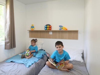 Cliquez pour découvrir toutes les photos de l'HÉBERGEMENT ! mobil-home - Paradis Val De Trie photo 4