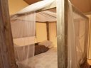 Cliquez pour découvrir toutes les photos de l'HÉBERGEMENT ! tente en toile et bois - camping Domaine De L'Ubaye photo 7