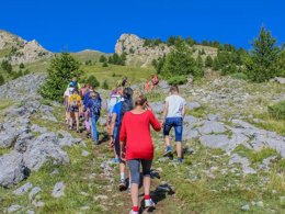 Camping Pas Cher vous présente avec son site Officiel campingpascher.fr, le Camping Domaine De L'Ubaye classé 5 étoiles, situé sur la commune de Meolans Revel dans le département Alpes-de-haute-provence (Provence Alpes Côte D'azur) en France. Le camping Domaine De L'Ubaye, vous présente un hébergement de type mobil-home de 32 m² avec climatisation et télévision. Le camping Domaine De L'Ubaye vous proposeun séjour PAS CHER avec une REMISEdu sam. 30 mai au sam. 06 juin 2026, en promotion à -56% pour 7 nuits à 229 € au lieu de 525,0 € soit une Économie de 296 €. Cette location propose 17 dates différentes pour réserver votre séjour. Découvrez également les 12 autres gammes d'hébergements du camping. Les Avis clients pour le Camping Domaine De L'Ubaye sont excellents avec une note moyenne de 8 sur 10. Rivière, Piscine chauffée, Piscine extérieure, Animation enfants, Aire de jeux enfants, Baby-foot, Canoë-kayak, Centre équestre, Court de tennis, Parcours sportif, Ping-pong, Pétanque, Randonnée, Salle de jeux vidéo, Terrain de basketball, Terrain de football, Terrain de volley-ball, Bar, Dépôt de pain, Plats à emporter, Restaurant, Snack/Bar, Supermarché, Épicerie,... En savoir plus : cliquez-ICI.