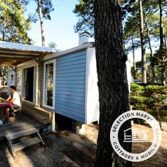 Camping Pas Cher vous présente avec son site Officiel campingpascher.fr, le Camping Lou Pignada classé 5 étoiles, situé sur la commune de Messanges dans le département Landes (Aquitaine) en France. Le camping Lou Pignada vous propose un hébergement de type mobil-home de 24 m² (télévision). L'établissement vous propose 8 autres types d'hébergements. Découvrez tous nos séjours à petits prix dans la commune et aux alentours de Messanges du département : Landes (Aquitaine). Les Avis clients pour le Camping Lou Pignada sont excellents avec une note moyenne de 8 sur 10. LacMer, Parc aquatique, Piscine couverte, Piscine extérieure, Animations familiales, Club ados, Club enfants, Aire de jeux enfants, Canoë-kayak, Court de tennis, Cyclisme, Jet-ski, Paddle, Ping-pong, Pétanque, Randonnée, Salle de jeux vidéo, Surf, Terrain de volley-ball, Bar, Dépôt de pain, Plats à emporter, Restaurant, Station-service, Supermarché,... En savoir plus : cliquez-ICI.