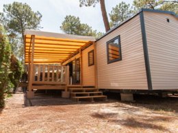 Camping Pas Cher vous présente avec son site Officiel campingpascher.fr, le Camping Lou Pignada classé 5 étoiles, situé sur la commune de Messanges dans le département Landes (Aquitaine) en France. Le camping Lou Pignada vous propose un hébergement de type mobil-home de 28 m² (télévision). L'établissement vous propose 8 autres types d'hébergements. Découvrez tous nos séjours à petits prix dans la commune et aux alentours de Messanges du département : Landes (Aquitaine). Les Avis clients pour le Camping Lou Pignada sont excellents avec une note moyenne de 8 sur 10. LacMer, Parc aquatique, Piscine couverte, Piscine extérieure, Animations familiales, Club ados, Club enfants, Aire de jeux enfants, Canoë-kayak, Court de tennis, Cyclisme, Jet-ski, Paddle, Ping-pong, Pétanque, Randonnée, Salle de jeux vidéo, Surf, Terrain de volley-ball, Bar, Dépôt de pain, Plats à emporter, Restaurant, Station-service, Supermarché,... En savoir plus : cliquez-ICI.