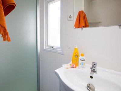 Cliquez pour découvrir toutes les photos de l'HÉBERGEMENT ! mobil-home - Le Vieux Port photo 5