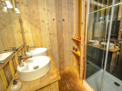 tente en toile et bois - Le Vieux Port photo 8