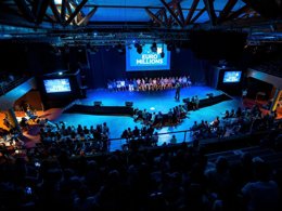 Camping Pas Cher vous présente avec son site Officiel campingpascher.fr, le Camping Le Vieux Port classé 5 étoiles, situé sur la commune de Messanges dans le département Landes (Aquitaine) en France. Le camping Le Vieux Port, vous présente un hébergement de type mobil-home de 34 m² avec climatisation et télévision. Le camping Le Vieux Port vous proposeun séjour PAS CHER avec une REMISEdu sam. 30 mai au sam. 06 juin 2026, en promotion à -73% pour 7 nuits à 329 € au lieu de 1222,0 € soit une Économie de 893 €. Cette location propose 17 dates différentes pour réserver votre séjour. Découvrez également les 20 autres gammes d'hébergements du camping. Les Avis clients pour le Camping Le Vieux Port sont excellents avec une note moyenne de 8 sur 10. Mer, Parc aquatique, Piscine couverte, Piscine extérieure, Animations familiales, Club ados, Club enfants, Aire de jeux enfants, Canoë-kayak, Centre équestre, Court de padel en extérieur, Court de tennis, Golf, Parcours sportif, Ping-pong, Pétanque, Salle de jeux vidéo, Surf, Terrain de badminton, Terrain de beach-volley, Terrain de football, Terrain de volley-ball, Terrain multisports, Bar, Brasserie, Dépôt de pain, Plats à emporter, Restaurant, Snack/Bar, Épicerie,... En savoir plus : cliquez-ICI.