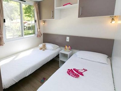 Cliquez pour découvrir toutes les photos de l'HÉBERGEMENT ! mobil-home - Domaine De La Marina photo 2
