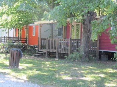 Cliquez pour découvrir toutes les photos de l'HÉBERGEMENT ! mobil-home - Le Ventadour photo 2