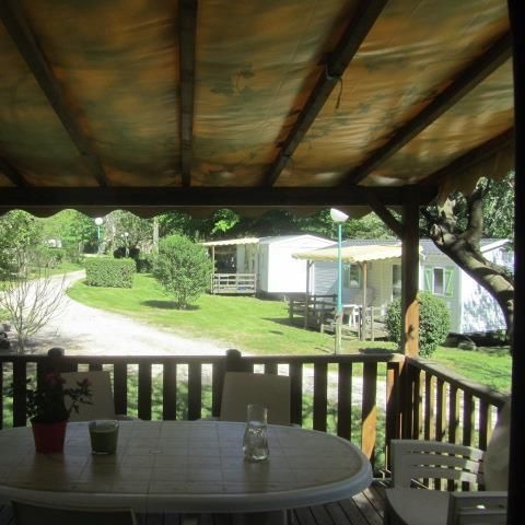 Cliquez pour découvrir toutes les photos de l'HÉBERGEMENT ! mobilhome - Le Ventadour photo 2