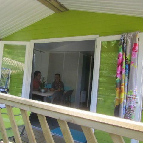 Cliquez pour découvrir toutes les photos de l'HÉBERGEMENT ! mobilhome - Le Ventadour photo 2