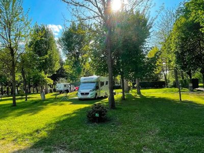 Cliquez pour découvrir toutes les photos de l'ÉTABLISSEMENT ! camping Flower Saint Lambert photo 11