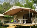 Camping Pas Cher vous présente avec son site Officiel campingpascher.fr, le Camping Flower Saint Lambert classé 3 étoiles, situé sur la commune de Millau dans le département Aveyron (Midi Pyrénées) en France. Le camping Flower Saint Lambert, vous présente un hébergement de type tente en toile et bois de 20 m². Le camping Flower Saint Lambert vous propose du mardi 26 mai au mardi 02 juin 2026 pour 7 nuits à 259€. Cette location propose 101 dates différentes pour réserver votre séjour. Découvrez également les 11 autres gammes d'hébergements du camping. Les Avis clients pour le Camping Flower Saint Lambert sont excellents avec une note moyenne de 8 sur 10. Piscine chauffée, Piscine extérieure, Animations familiales, Club enfants, Aire de jeux enfants, Baby-foot, Canoë-kayak, Court de tennis, Ping-pong, Piscine, Pétanque, Randonnée, Salle de jeux vidéo, Terrain de football, Plats à emporter, Snack/Bar, Épicerie,... En savoir plus : cliquez-ICI.