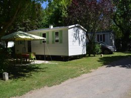 Camping Pas Cher vous présente avec son site Officiel campingpascher.fr, le Camping Les Erables classé 3 étoiles, situé sur la commune de Millau dans le département Aveyron (Midi Pyrénées) en France. Le camping Les Erables, vous présente un hébergement de type mobil-home de 27 m² et télévision. Le camping Les Erables vous propose du mercredi 01 avril au mercredi 08 avril 2026 pour 7 nuits à 276€. Cette location propose 84 dates différentes pour réserver votre séjour. Découvrez également les 2 autres gammes d'hébergements du camping. Les Avis clients pour le Camping Les Erables sont excellents avec une note moyenne de 8 sur 10. Piscine chauffée, Piscine extérieure, Aire de jeux enfants, Baby-foot, Canoë-kayak, Escalade, Piscine, Randonnée, Bar, Dépôt de pain, Snack/Bar, Supermarché, Épicerie,... En savoir plus : cliquez-ICI.