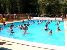 Camping Pas Cher vous présente avec son site Officiel campingpascher.fr, le Camping L'Or Bleu classé 3 étoiles, situé sur la commune de Barreme dans le département Alpes-de-haute-provence (Provence Alpes Côte D'azur) en France. Le camping L'Or Bleu, vous présente un hébergement de type mobil-home. Le camping L'Or Bleu vous propose du sam. 12 septembre au sam. 19 septembre 2026 pour 7 nuits à 300€. Cette location propose 24 dates différentes pour réserver votre séjour. Découvrez également les 4 autres gammes d'hébergements du camping. Les Avis clients pour le Camping L'Or Bleu sont excellents avec une note moyenne de 8 sur 10. Piscine extérieure, Animations familiales, Aire de jeux enfants, Baby-foot, Canoë-kayak, Golf, Ping-pong, Pétanque, Bar, Dépôt de pain, Plats à emporter, Snack/Bar,... En savoir plus : cliquez-ICI.